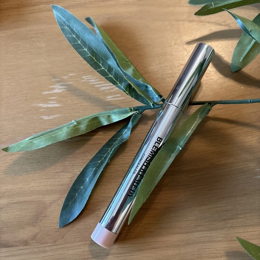 BareMinerals Blemish Remedy Concealer - LIGHT 0.06oz RARE